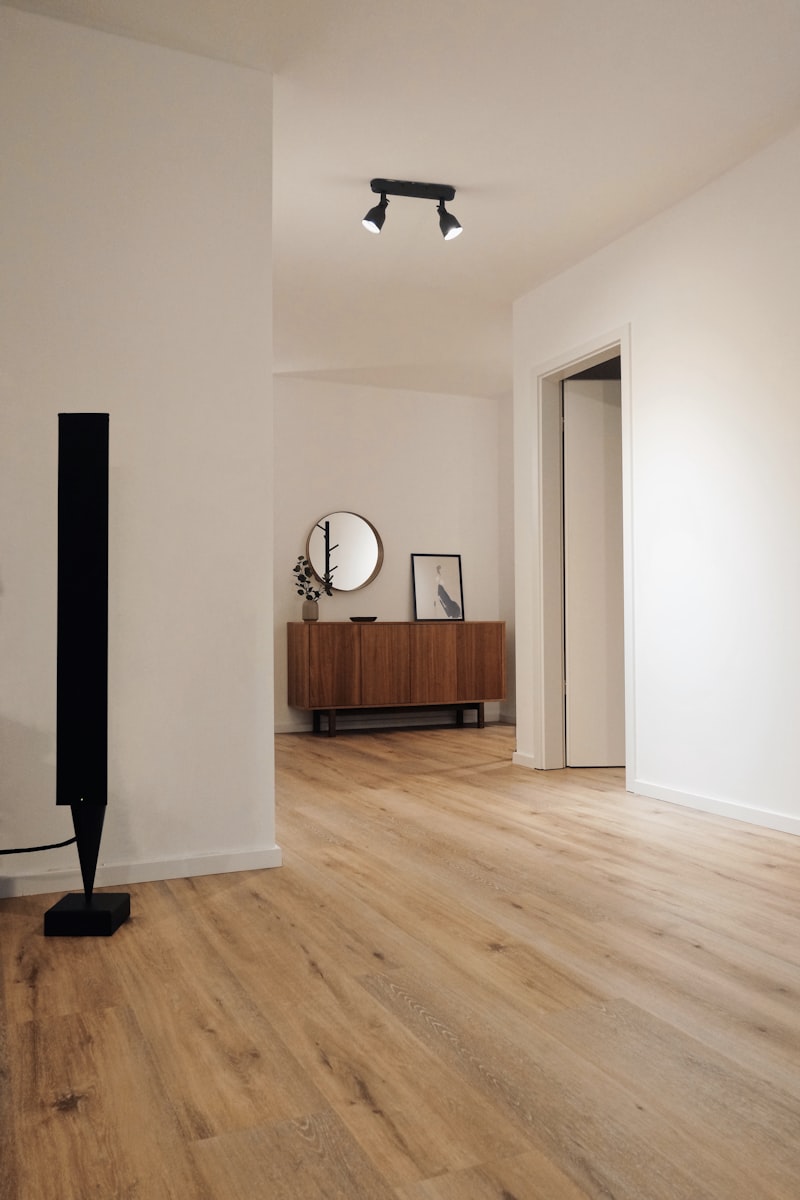 Dustless floor sanding